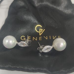 Genevive Freshwater Pearl and Silver Earrings
